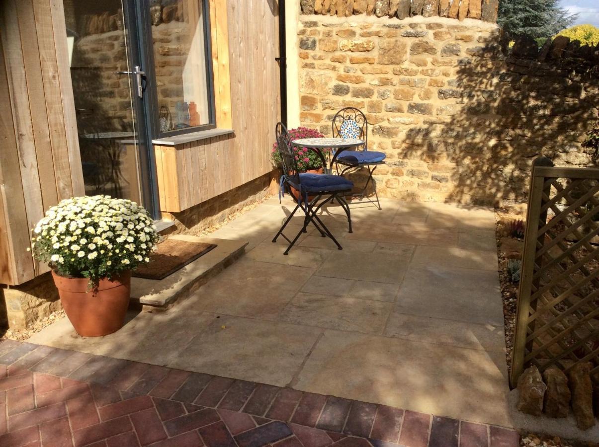 ホテルThe Studio At The Laurels Hook Norton エクステリア 写真